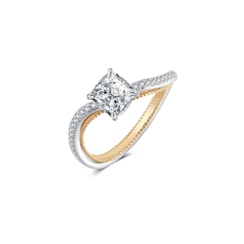 Delight — 18K white gold diamond ring