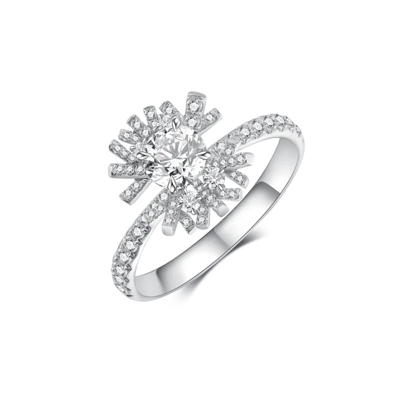 Winter Kiss — 18K white gold diamond ring